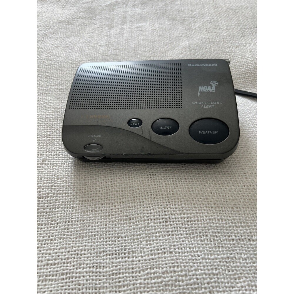 Radio Shack 12-247B Weather Radio Alert 7 Channel NOAA Digital - Tested preowned - Picture 9 of 10